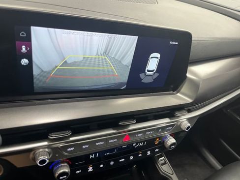 Certified 2023 Kia Telluride S w/ S Sunroof Package image 18