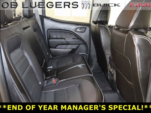 Certified 2022 GMC Canyon Denali w/ Denali Black Edition Package image 18