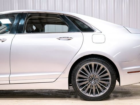 Used 2013 Lincoln MKZ AWD image 4