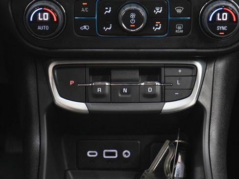 Used 2023 GMC Terrain SLE w/ Driver Convenience Package AWD/4WD image 19