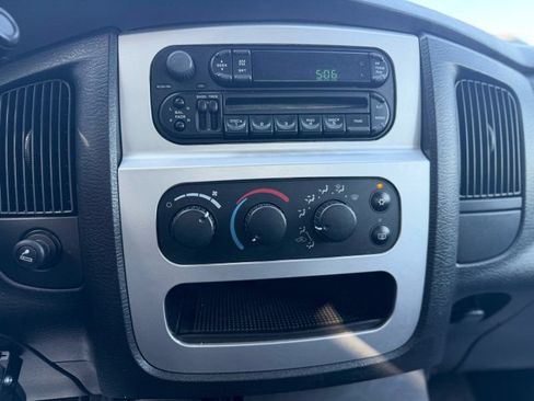 Used 2003 Dodge Ram 1500 Truck ST AWD/4WD image 12