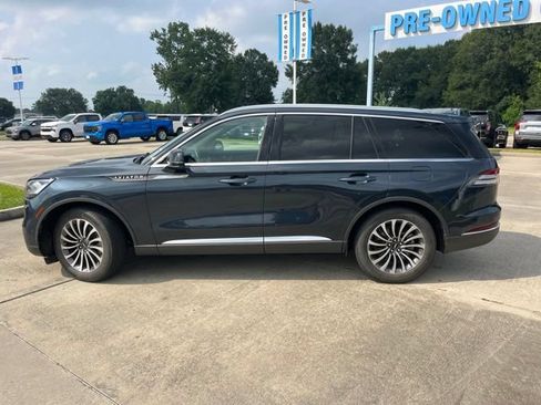 Used 2023 Lincoln Aviator Reserve w/ Equipment Group 201A RWD image 3