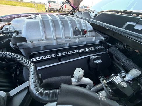 Used 2022 Dodge Challenger SRT Hellcat RWD image 18