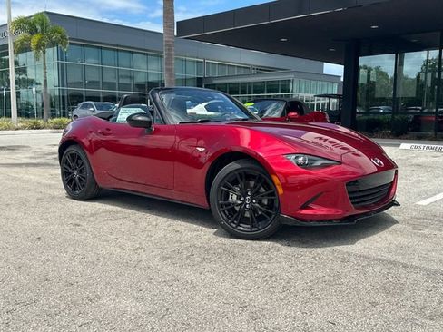 Used 2026 MAZDA MX-5 Miata Club w/ Interior Package RWD image 2