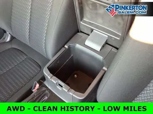 Used 2024 Mitsubishi Eclipse Cross LE image 28