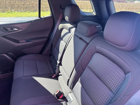 New 2026 Chevrolet Equinox LT image 12