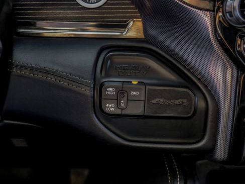Used 2020 RAM 2500 Limited AWD/4WD image 37