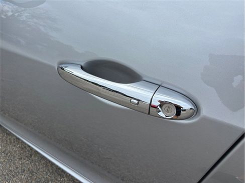 Used 2018 Maserati Quattroporte GTS GranSport image 17