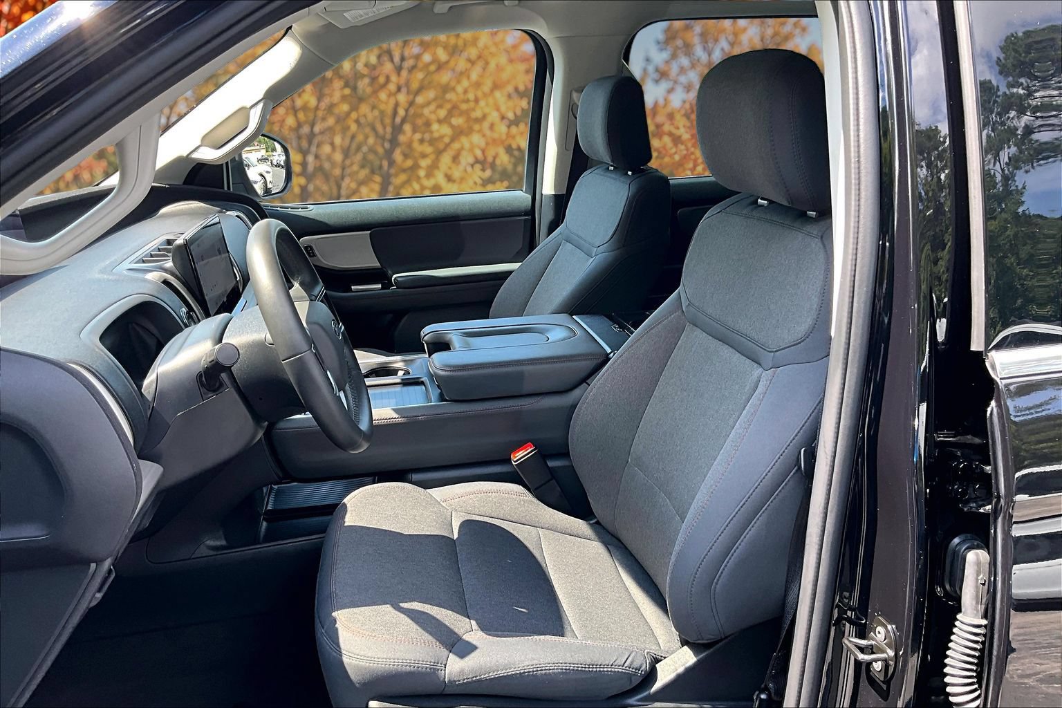Certified 2025 Ford Expedition Active RWD image 28
