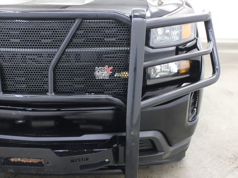 Used 2021 Chevrolet Silverado 1500 W/T w/ Z71 Off-Road Package AWD/4WD image 8