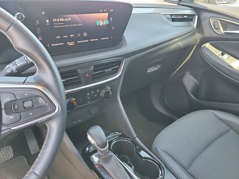 Used 2025 Buick Encore GX Preferred FWD image 20
