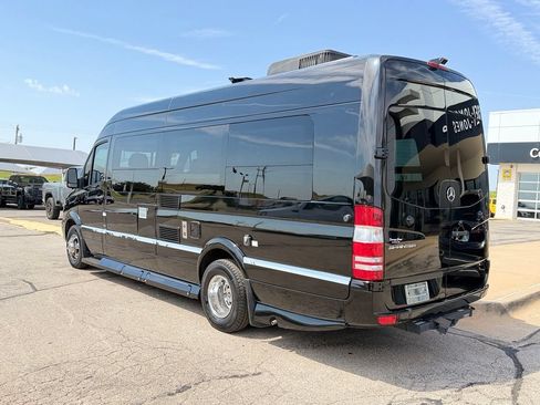 Used 2015 Mercedes-Benz Sprinter 3500 image 6
