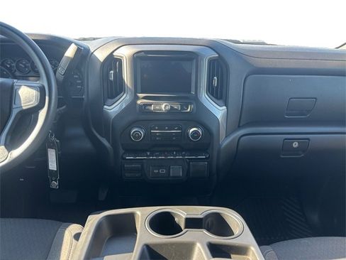 Used 2023 Chevrolet Silverado 2500 Custom w/ Custom Value Package image 11