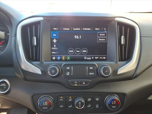 Used 2023 GMC Terrain SLE w/ Driver Convenience Package image 10