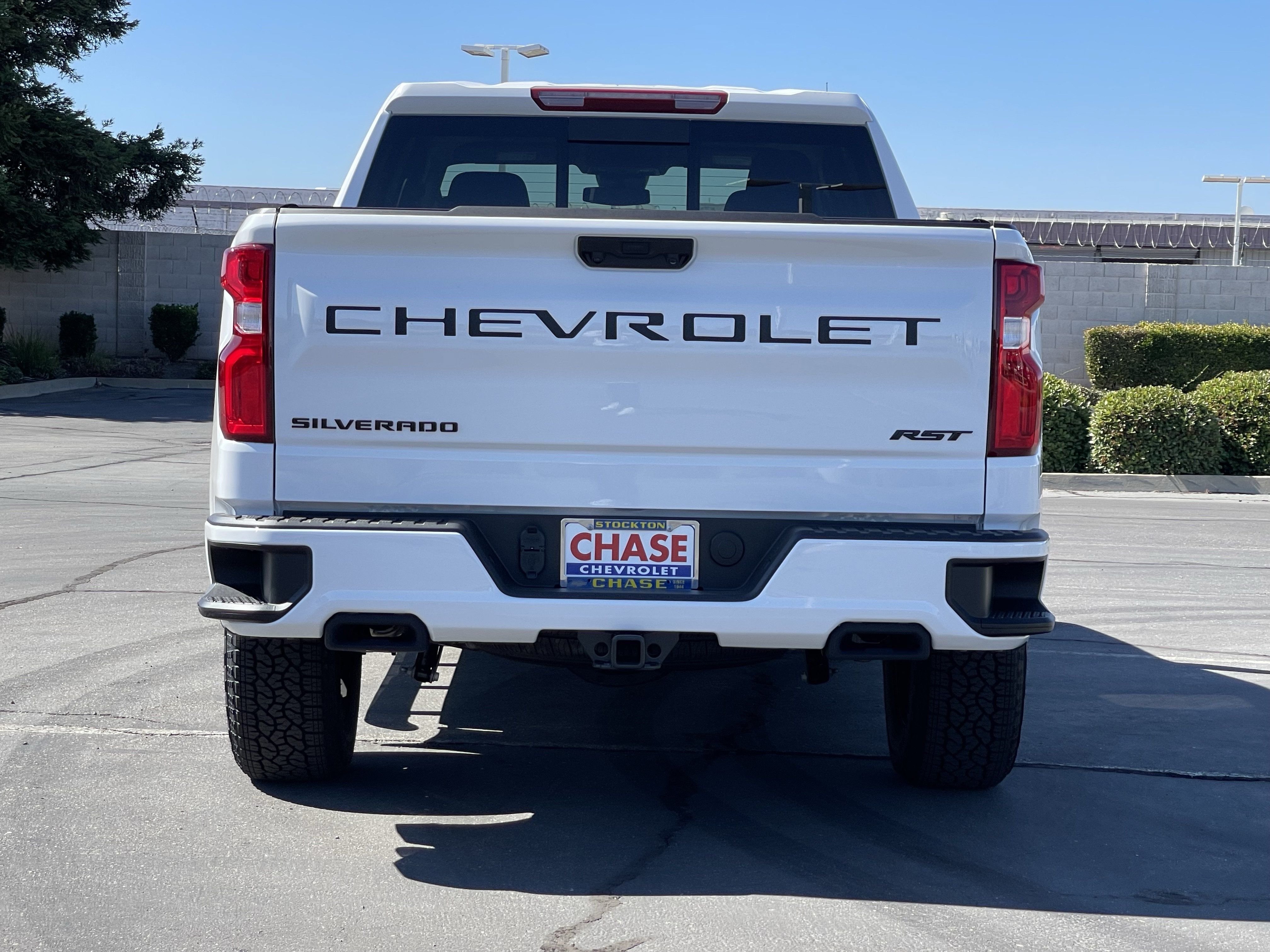 New 2026 Chevrolet Silverado 1500 RST w/ Redline Edition AWD/4WD image 6