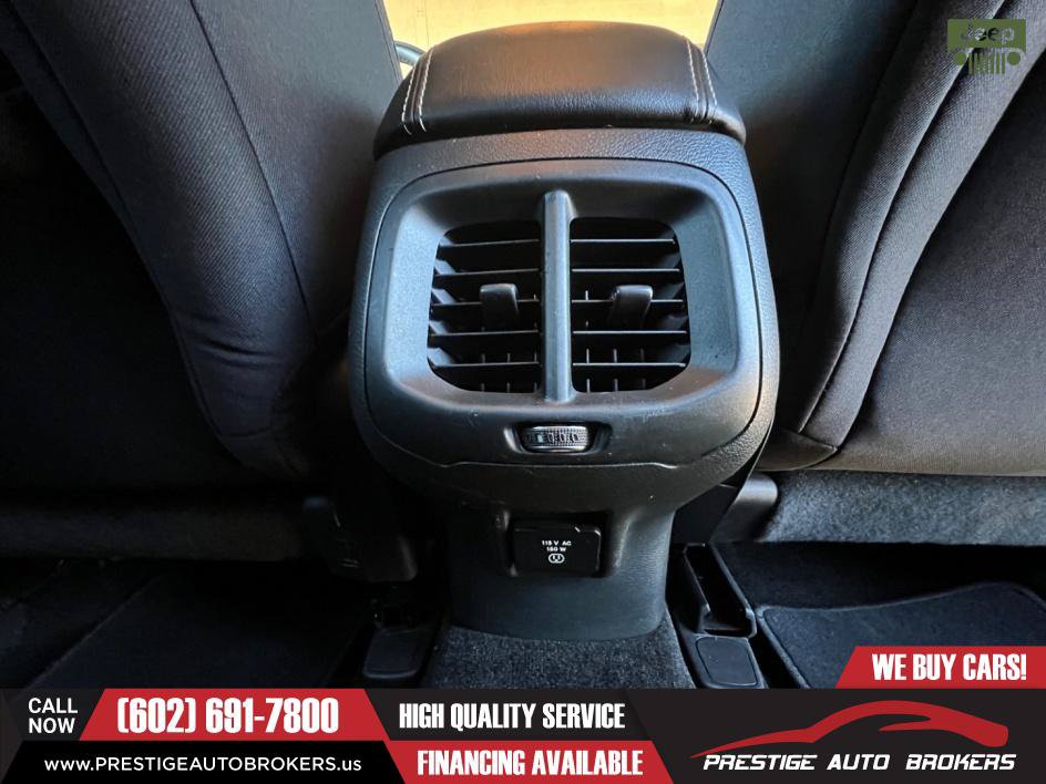 Used 2015 Jeep Cherokee Latitude w/ Comfort/Convenience Group FWD image 44