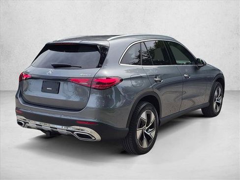 Used 2023 Mercedes-Benz GLC 300 4MATIC image 5