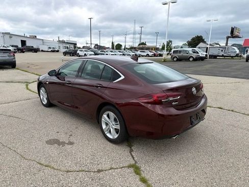 Used 2019 Buick Regal Preferred FWD image 2