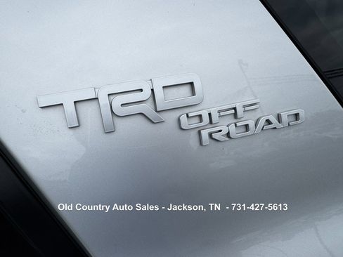 Used 2022 Toyota 4Runner TRD Off-Road Premium image 11