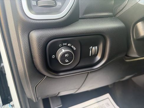 Used 2024 RAM 3500 Big Horn image 20