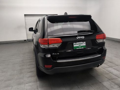 Used 2017 Jeep Grand Cherokee Limited AWD/4WD image 6