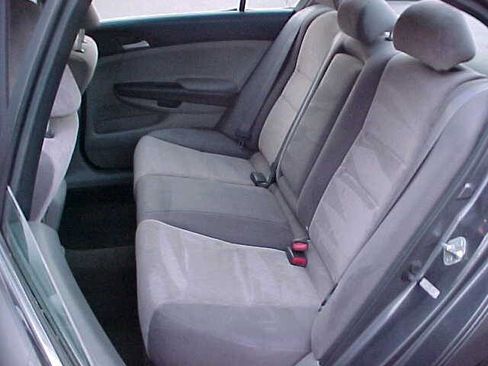 Used 2010 Honda Accord LX image 13