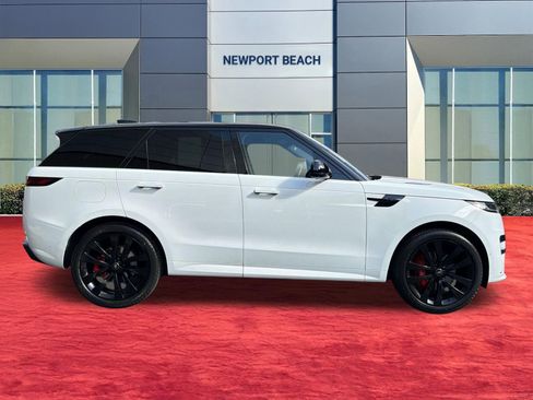 Certified 2023 Land Rover Range Rover Sport SE Dynamic image 9