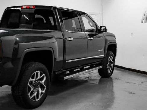 Used 2018 GMC Sierra 1500 SLT AWD/4WD image 13