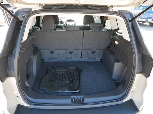 Used 2017 Ford Escape SE w/ SE Cold Weather Package image 18