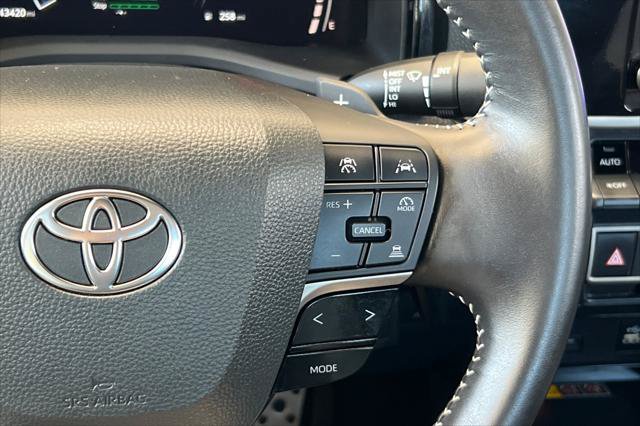 Certified 2025 Toyota Camry SE FWD image 26