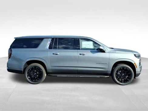 New 2026 Chevrolet Suburban High Country w/ Sun And Tow Package AWD/4WD image 2