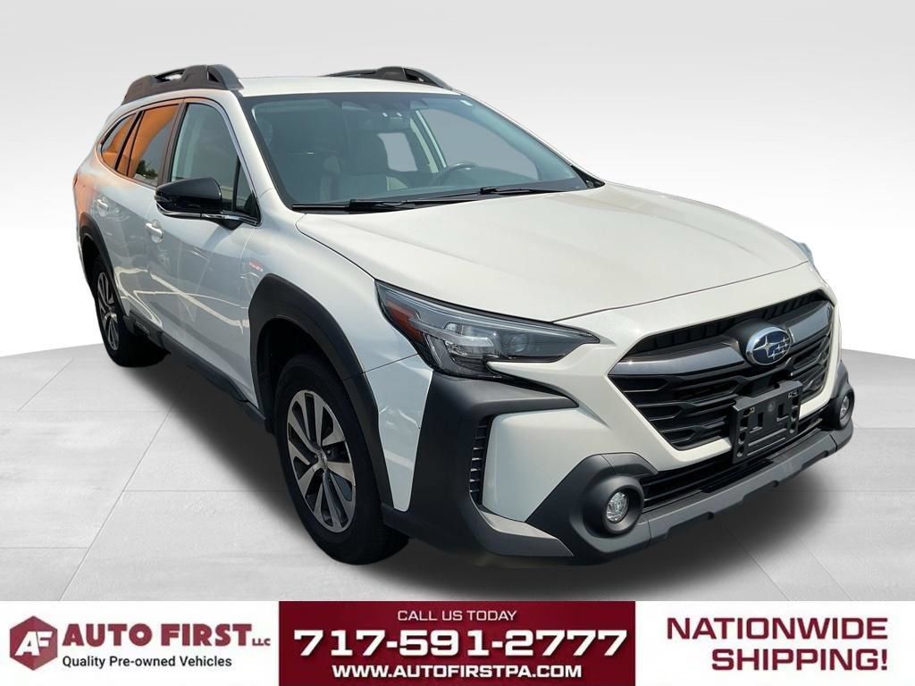Used 2023 Subaru Outback Premium AWD/4WD image 1
