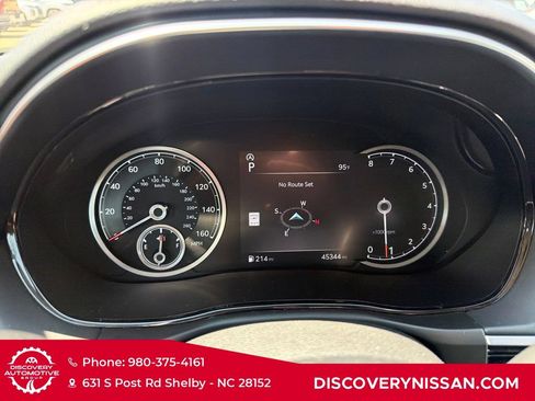 Used 2025 Genesis GV70 2.5T AWD/4WD image 28