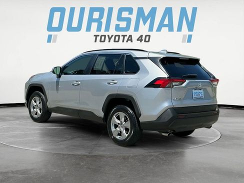 Used 2025 Toyota RAV4 XLE FWD image 5