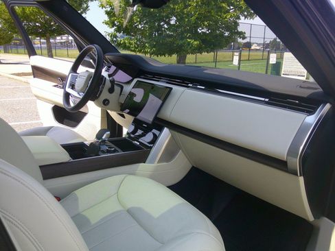 Used 2023 Land Rover Range Rover SE AWD/4WD image 81