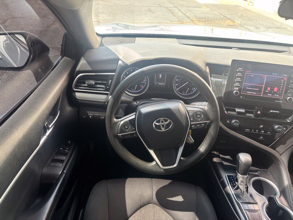 Used 2022 Toyota Camry LE FWD image 2