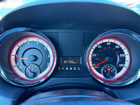 Used 2019 Dodge Grand Caravan SE image 6