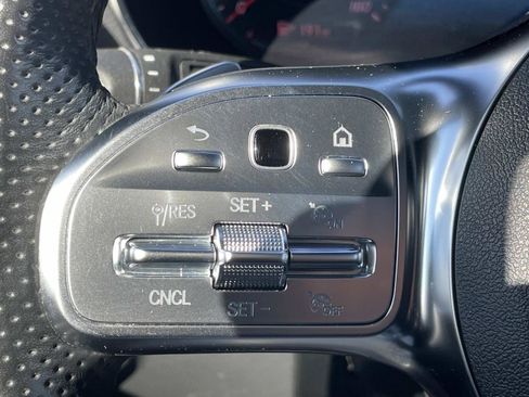 Used 2021 Mercedes-Benz GLC 300 4MATIC w/ AMG Line image 22