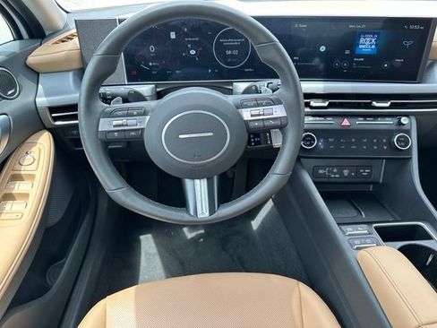 Used 2025 Hyundai Sonata Limited FWD image 16
