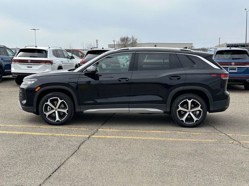 New 2026 Volkswagen Tiguan SE AWD/4WD image 2