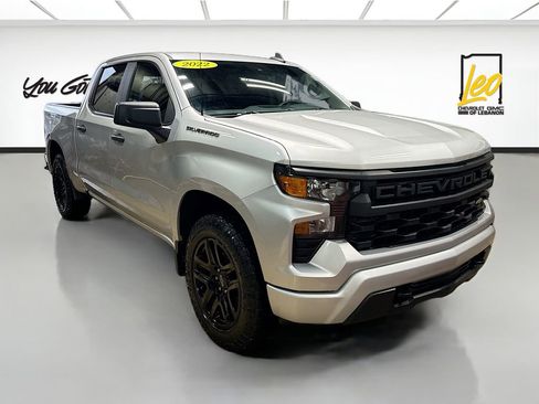 Used 2022 Chevrolet Silverado 1500 Custom image 3