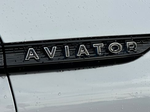New 2026 Lincoln Aviator Black Label w/ Jet Appearance Package image 27