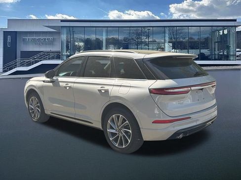Used 2024 Lincoln Corsair Grand Touring AWD/4WD image 5