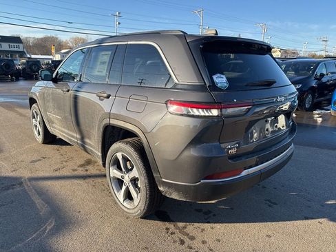 New 2026 Jeep Grand Cherokee Limited image 3