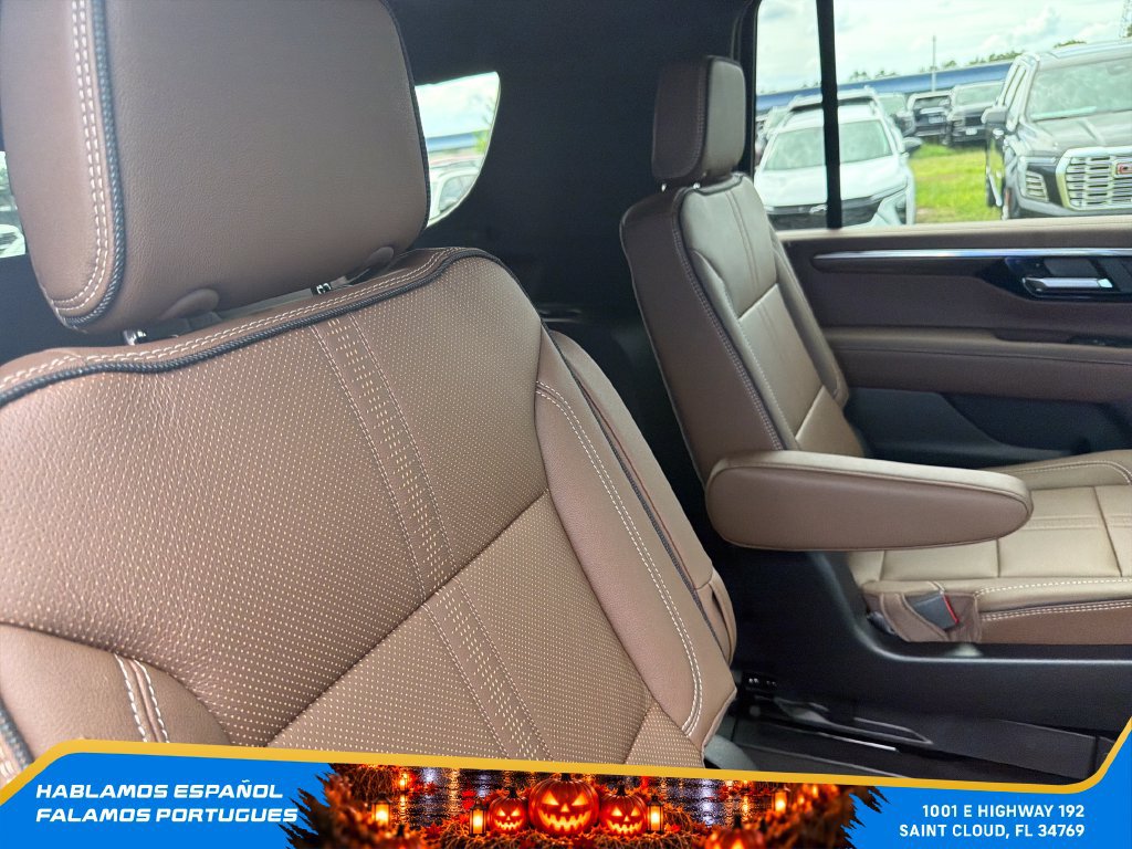 New 2026 Chevrolet Suburban High Country AWD/4WD image 31