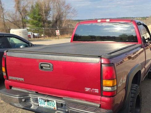 Used 2006 GMC Sierra 2500 SLT w/ Heavy-Duty Power Package image 5