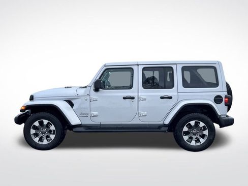 Used 2022 Jeep Wrangler Unlimited Sahara w/ Cold Weather Group image 2