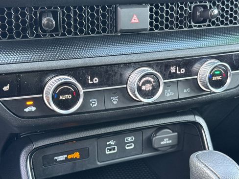 Used 2024 Honda CR-V EX image 19