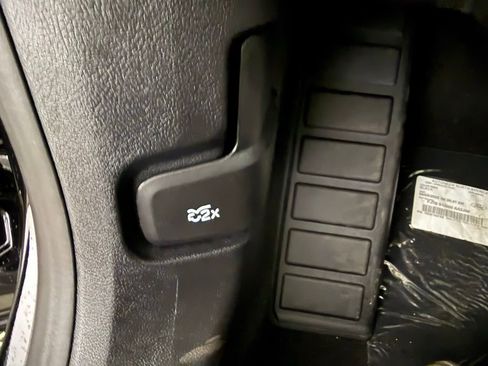 New 2026 Lincoln Corsair Premiere image 44