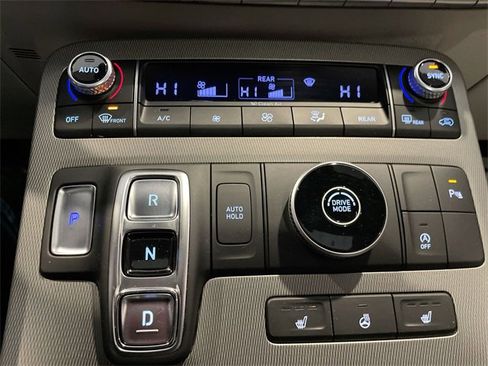 Used 2022 Hyundai Palisade SEL w/ Premium Package image 18